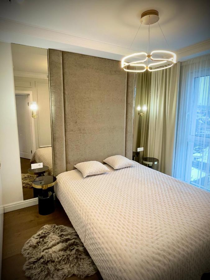 Apartment New Luxury & Free Parking *